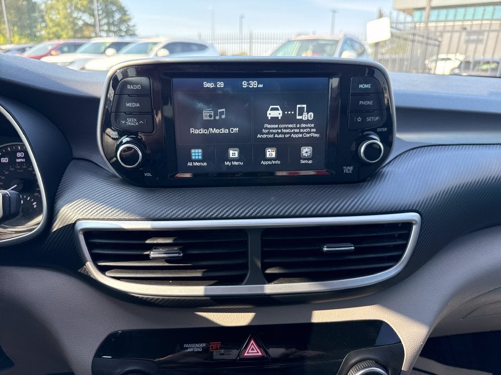 2021 Hyundai TUCSON SE