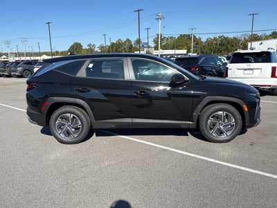 2026 Hyundai TUCSON HYBRID SE