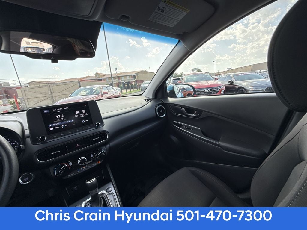2022 Hyundai KONA SEL