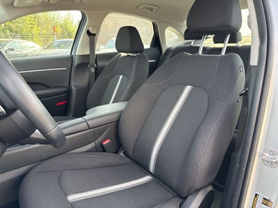 2024 Hyundai SONATA HYBRID SEL