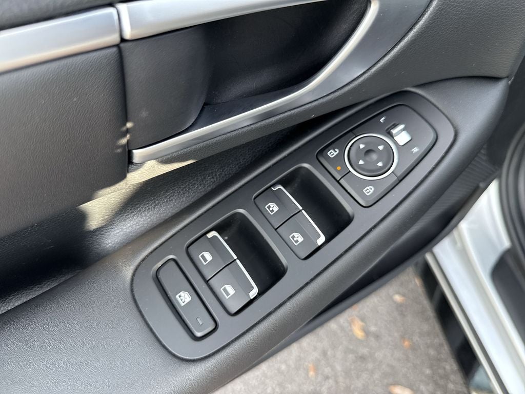 2024 Hyundai SONATA HYBRID SEL