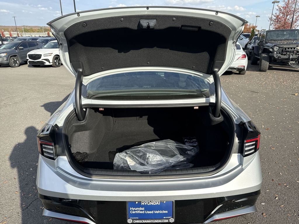 2024 Hyundai SONATA HYBRID SEL