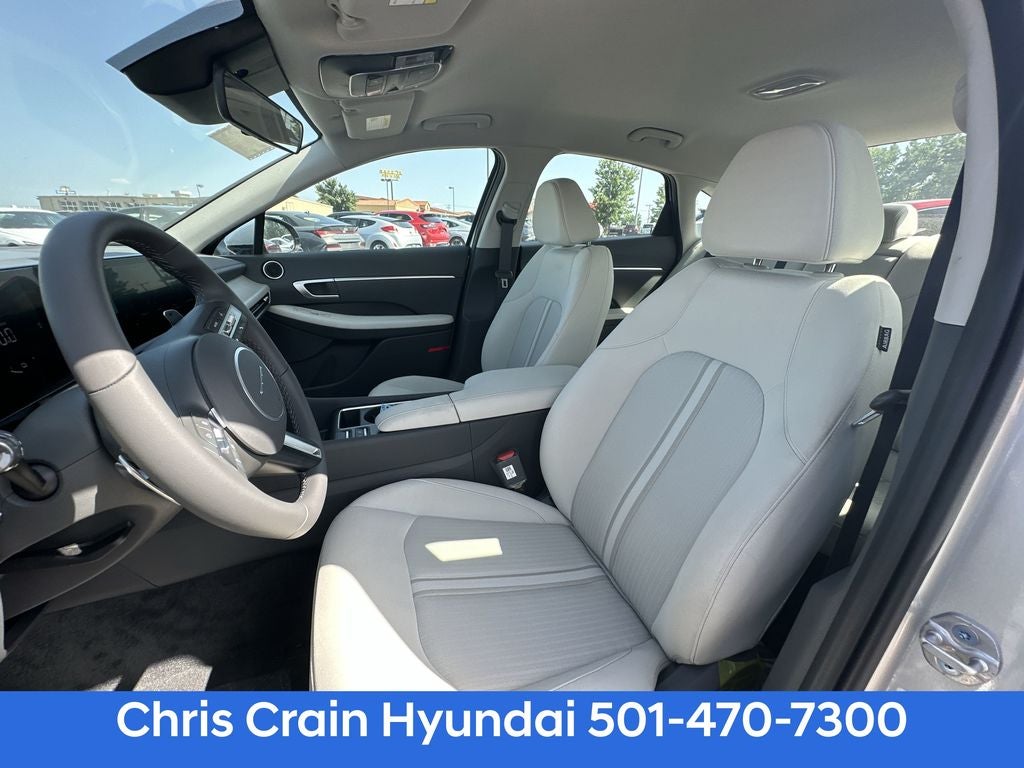 2025 Hyundai SONATA HYBRID SEL