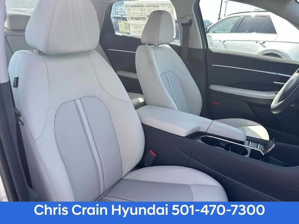 2025 Hyundai SONATA HYBRID SEL