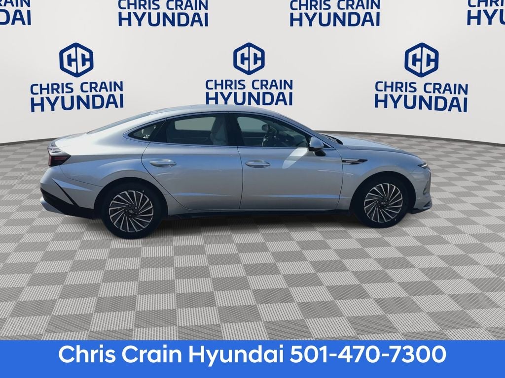 2025 Hyundai SONATA HYBRID SEL