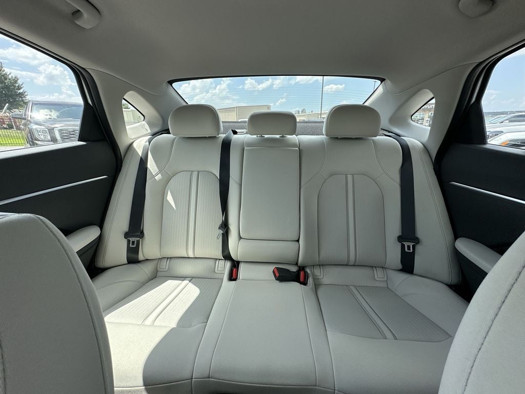 2025 Hyundai SONATA HYBRID SEL