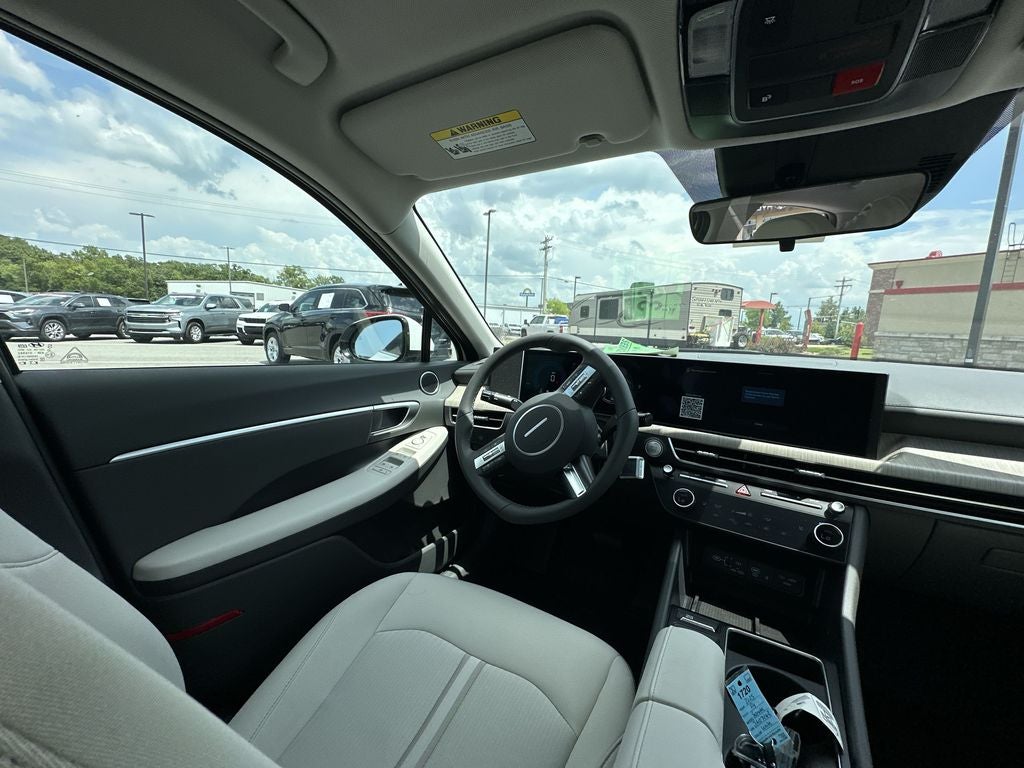 2025 Hyundai SONATA HYBRID SEL