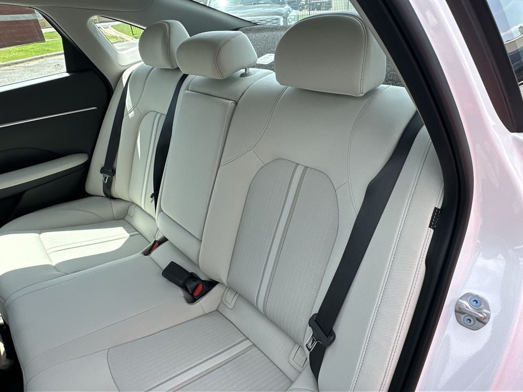 2025 Hyundai SONATA HYBRID SEL