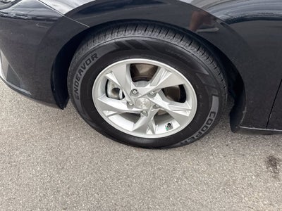 2023 Hyundai ELANTRA SE