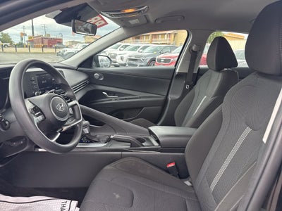 2023 Hyundai ELANTRA SE