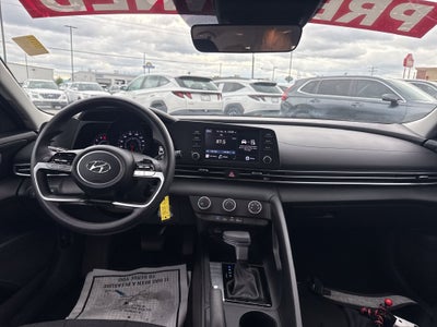 2023 Hyundai ELANTRA SE