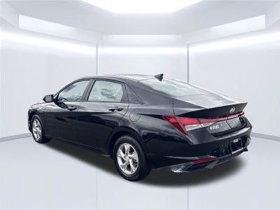 2023 Hyundai ELANTRA SE