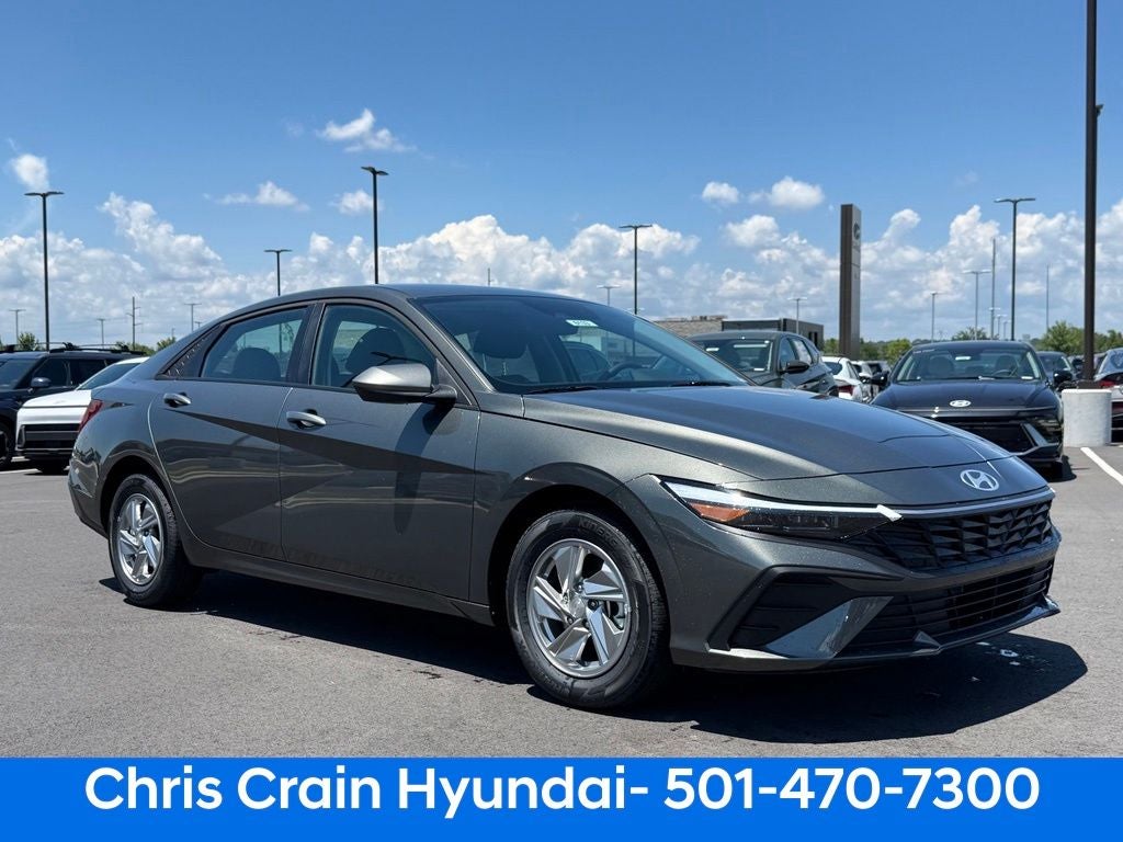 2026 Hyundai ELANTRA SE