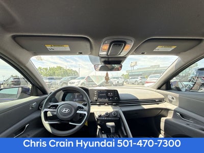 2024 Hyundai ELANTRA SE