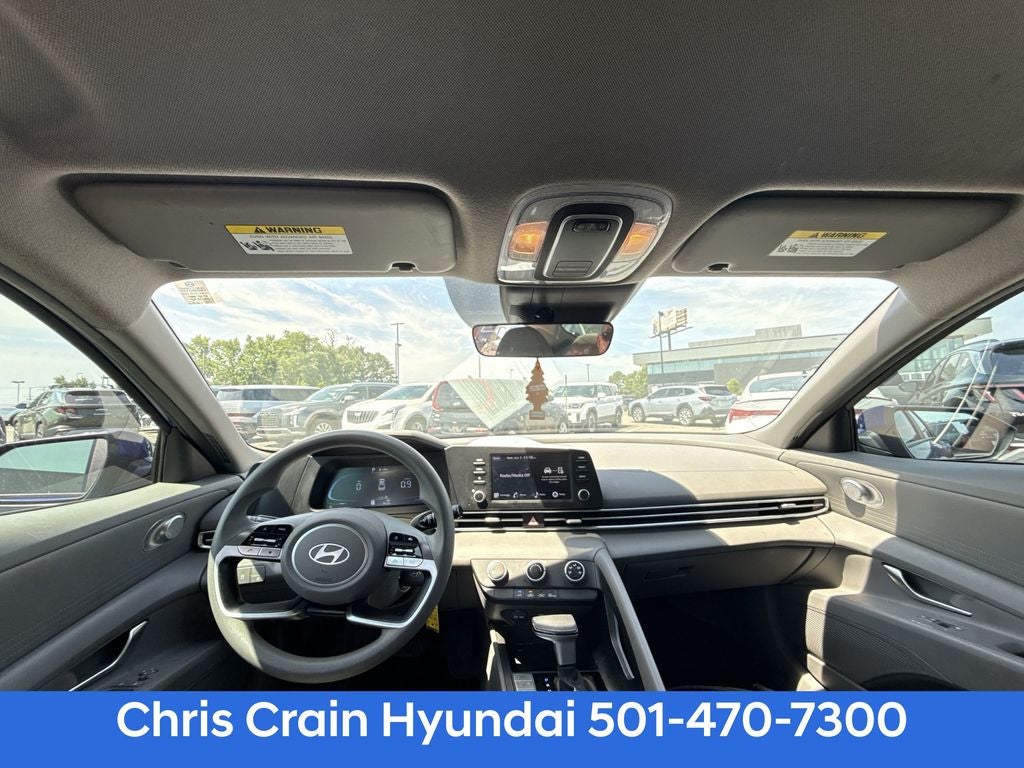 2024 Hyundai ELANTRA SE