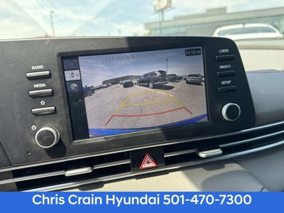 2024 Hyundai ELANTRA SE
