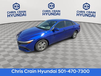 2024 Hyundai ELANTRA SE