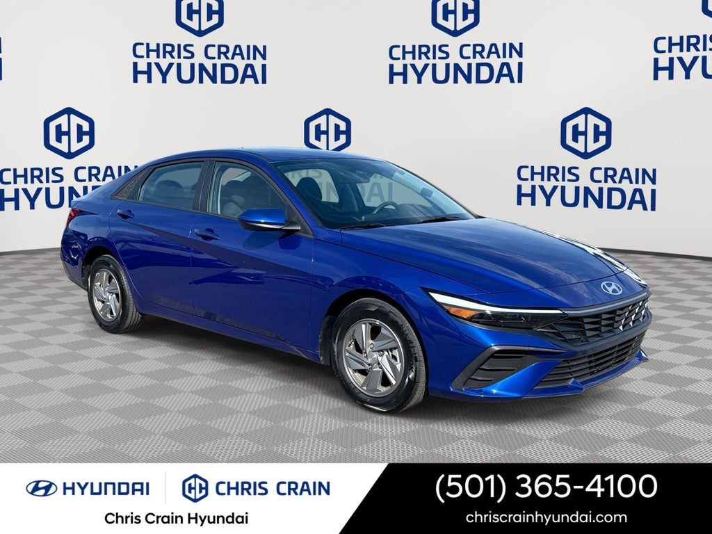 2024 Hyundai ELANTRA SE
