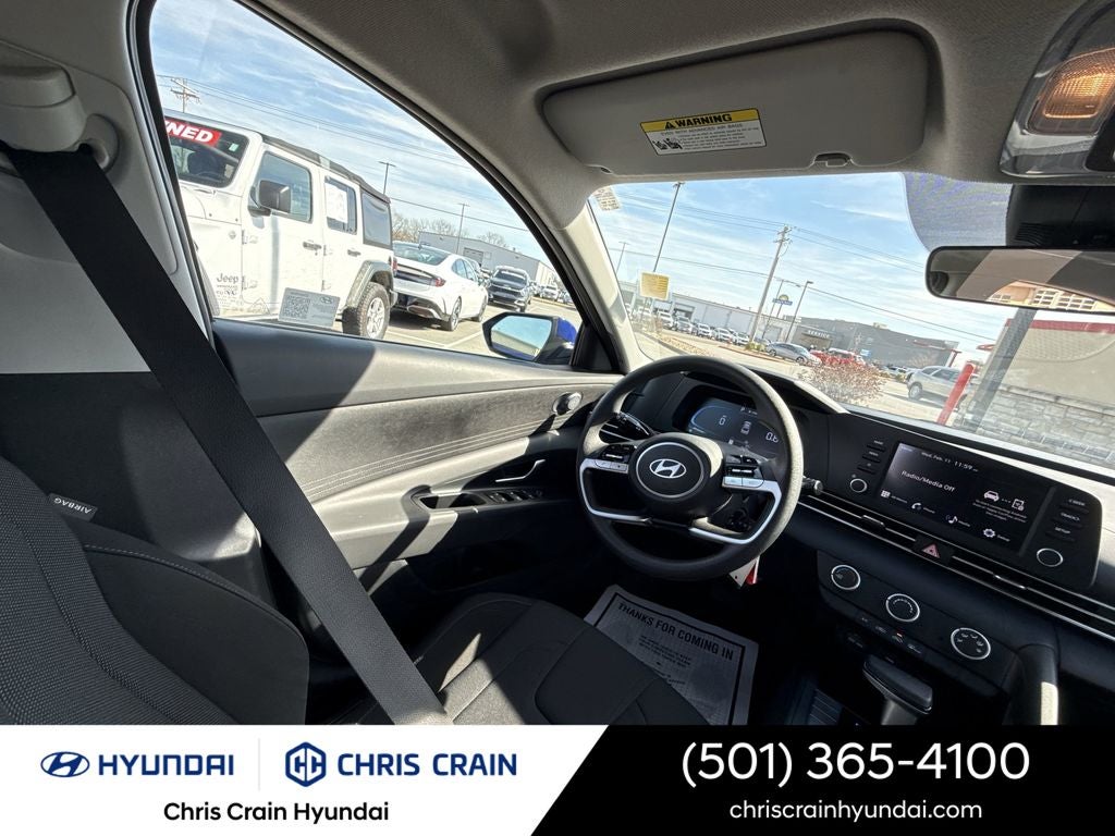 2024 Hyundai ELANTRA SE
