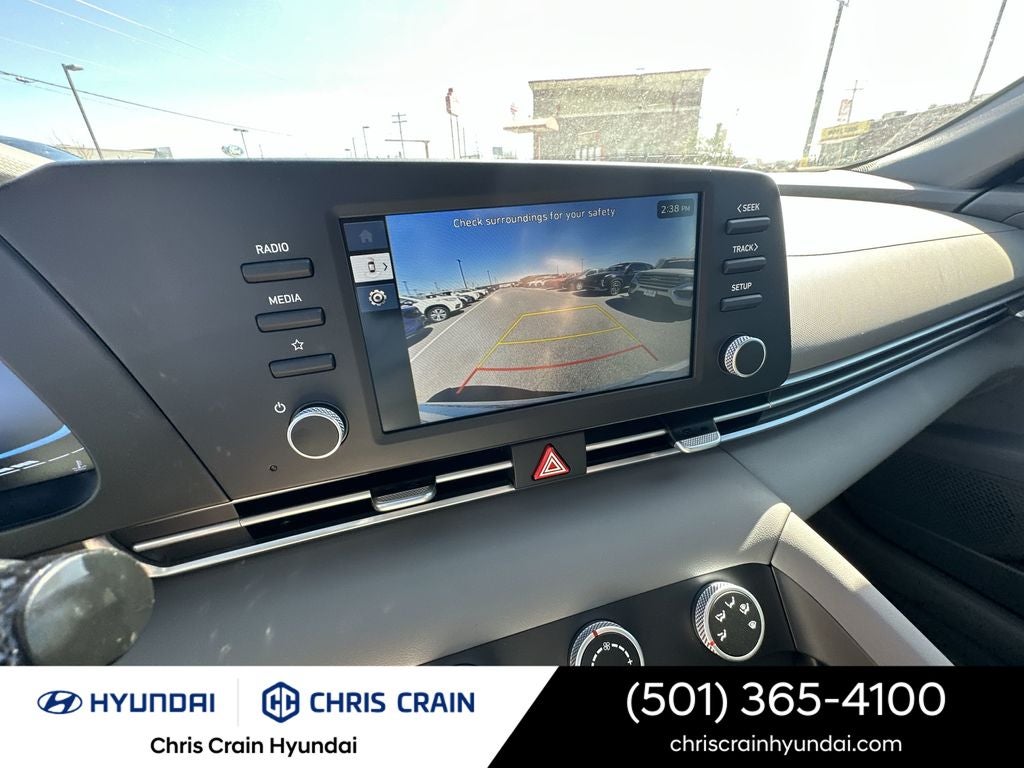 2025 Hyundai ELANTRA SE