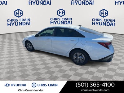 2025 Hyundai ELANTRA SE