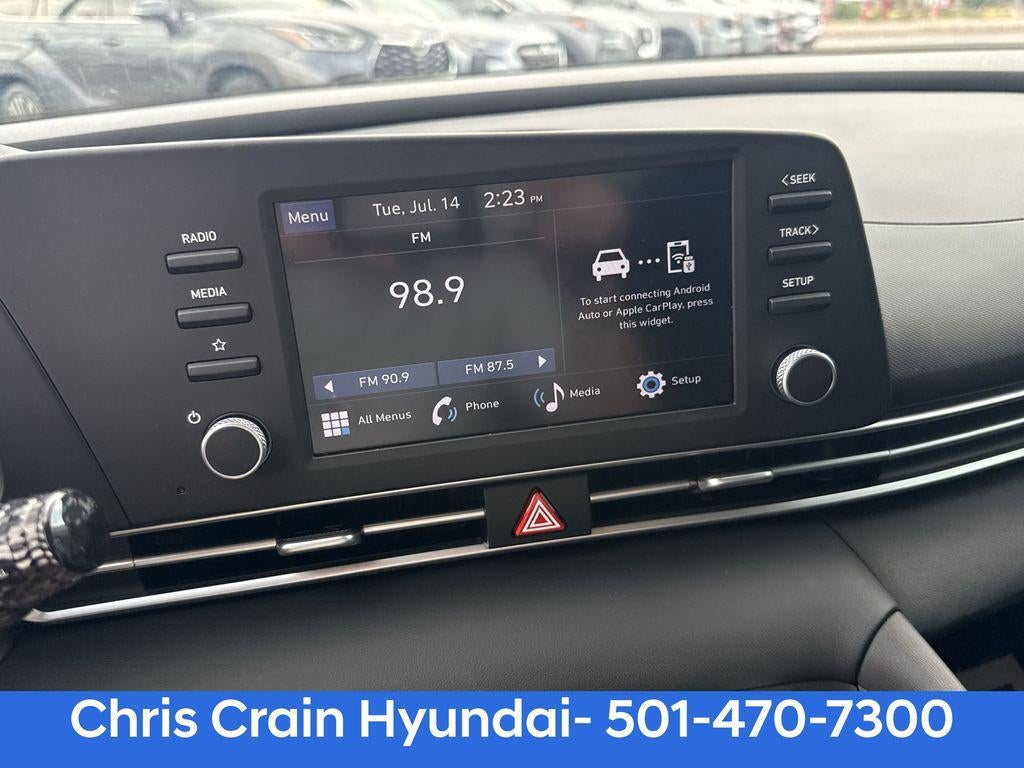 2026 Hyundai ELANTRA SE
