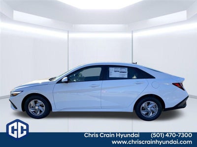 2026 Hyundai ELANTRA SE