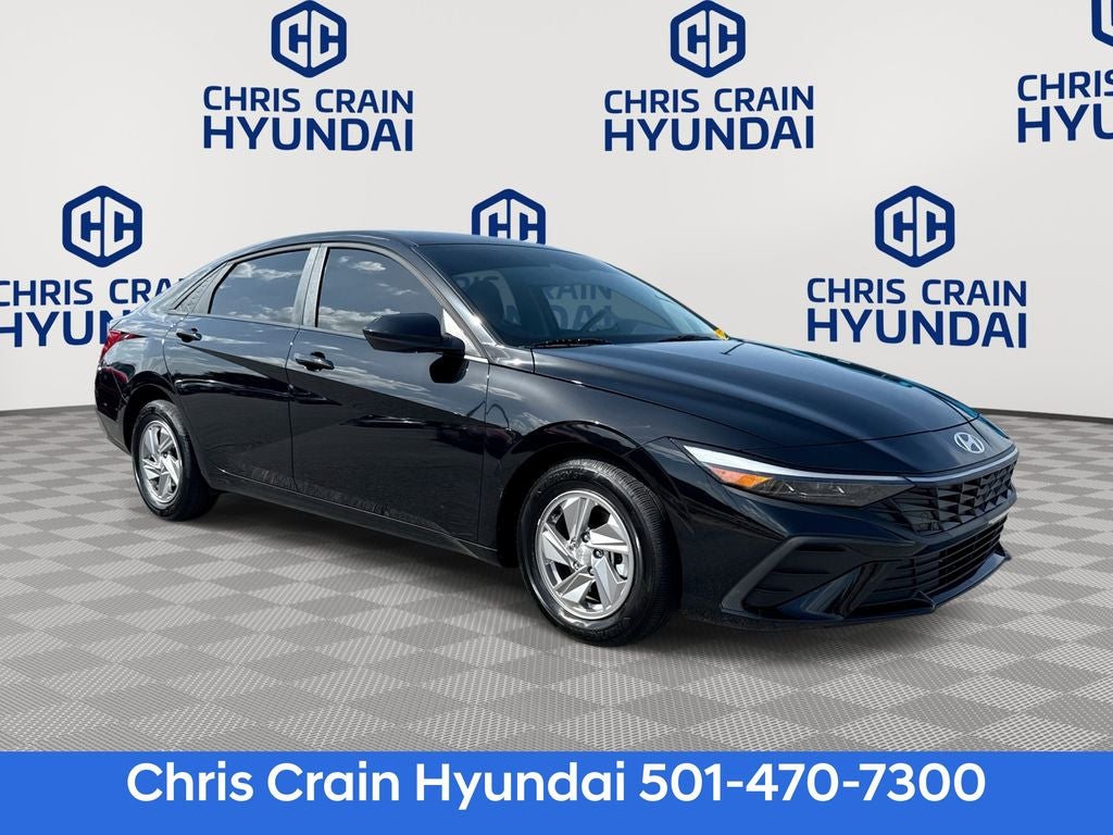 2025 Hyundai ELANTRA SE