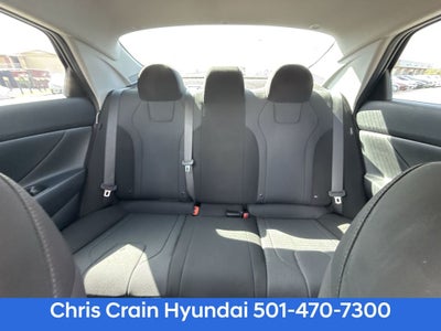 2025 Hyundai ELANTRA SE