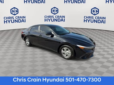 2025 Hyundai ELANTRA SE