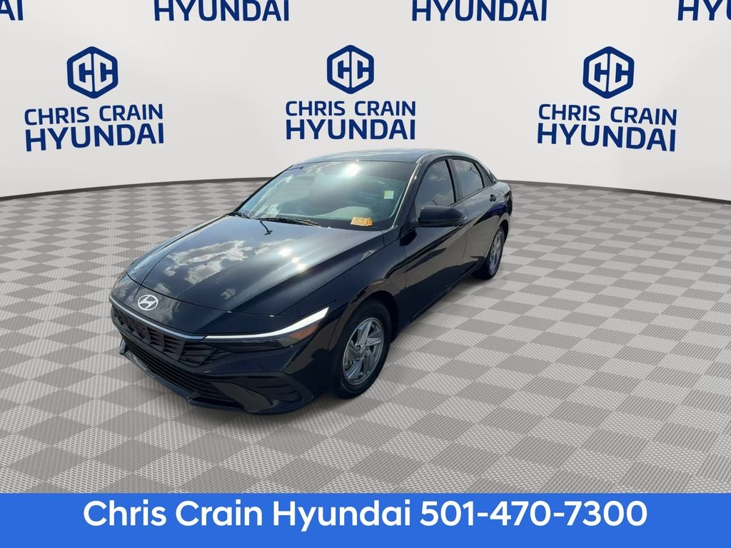 2025 Hyundai ELANTRA SE