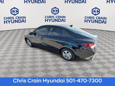 2025 Hyundai ELANTRA SE