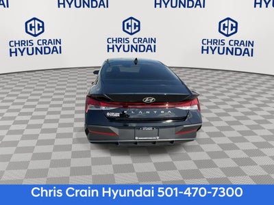 2025 Hyundai ELANTRA SE