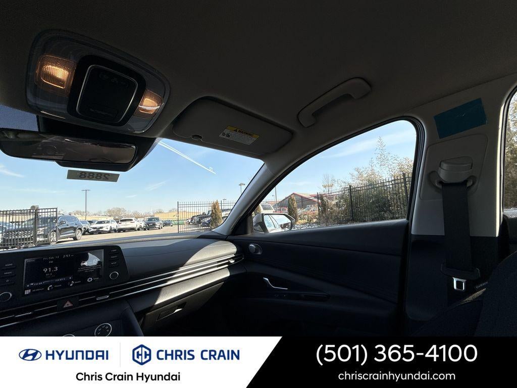 2026 Hyundai ELANTRA SE