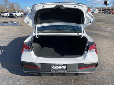 2026 Hyundai ELANTRA SE