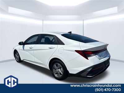 2025 Hyundai ELANTRA SE