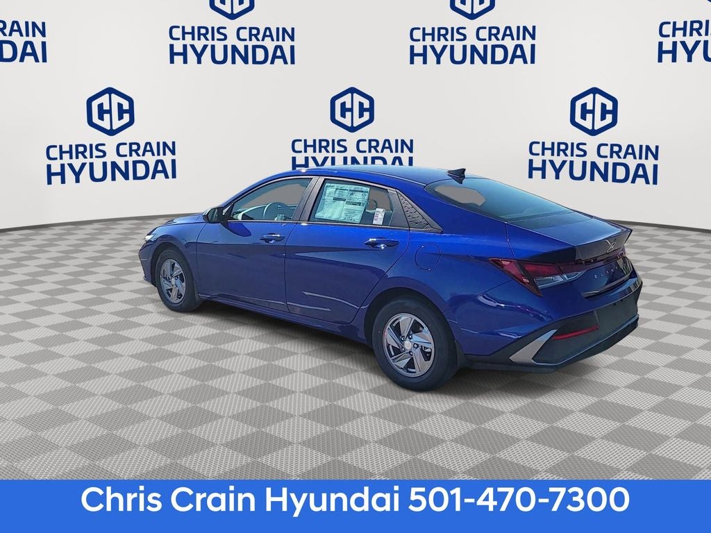 2024 Hyundai ELANTRA SE
