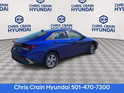 2024 Hyundai ELANTRA SE