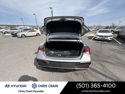 2026 Hyundai ELANTRA SE