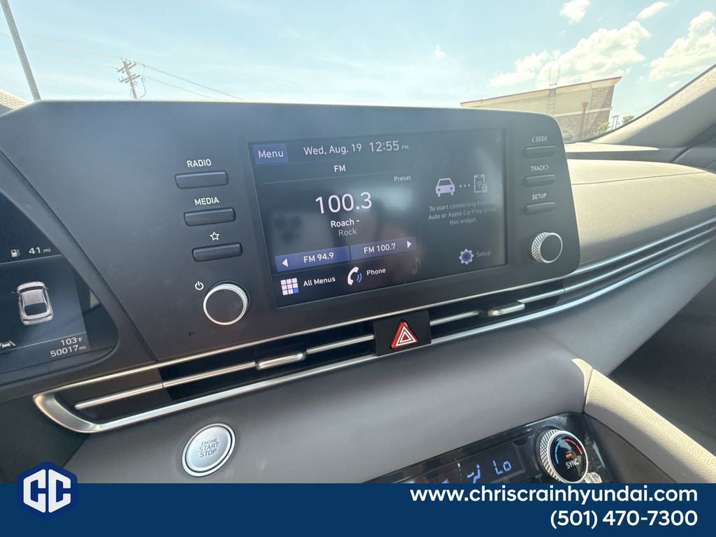 2022 Hyundai ELANTRA SEL