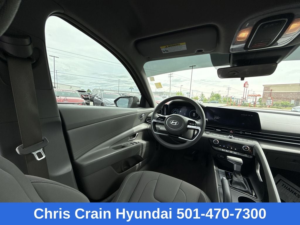 2024 Hyundai ELANTRA SEL