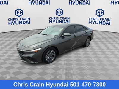 2024 Hyundai ELANTRA SEL