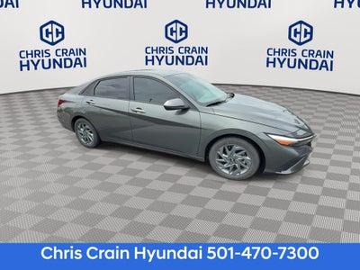 2024 Hyundai ELANTRA SEL