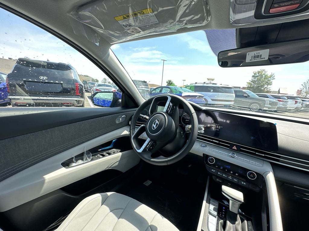 2025 Hyundai ELANTRA HYBRID Limited