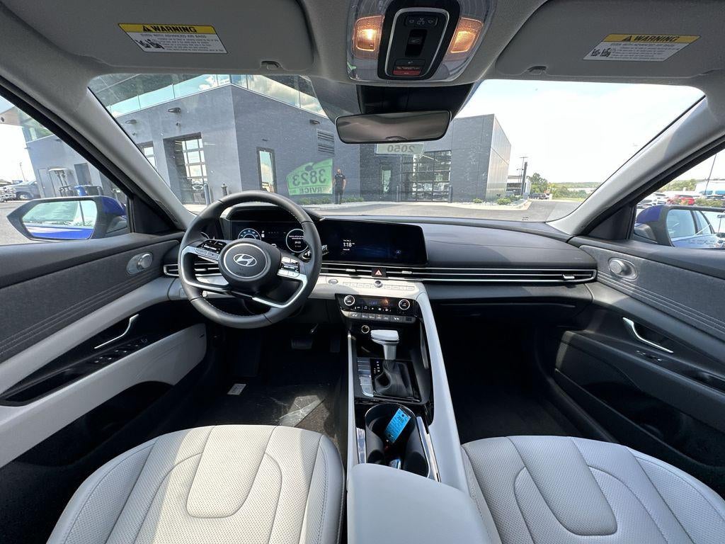 2025 Hyundai ELANTRA HYBRID Limited