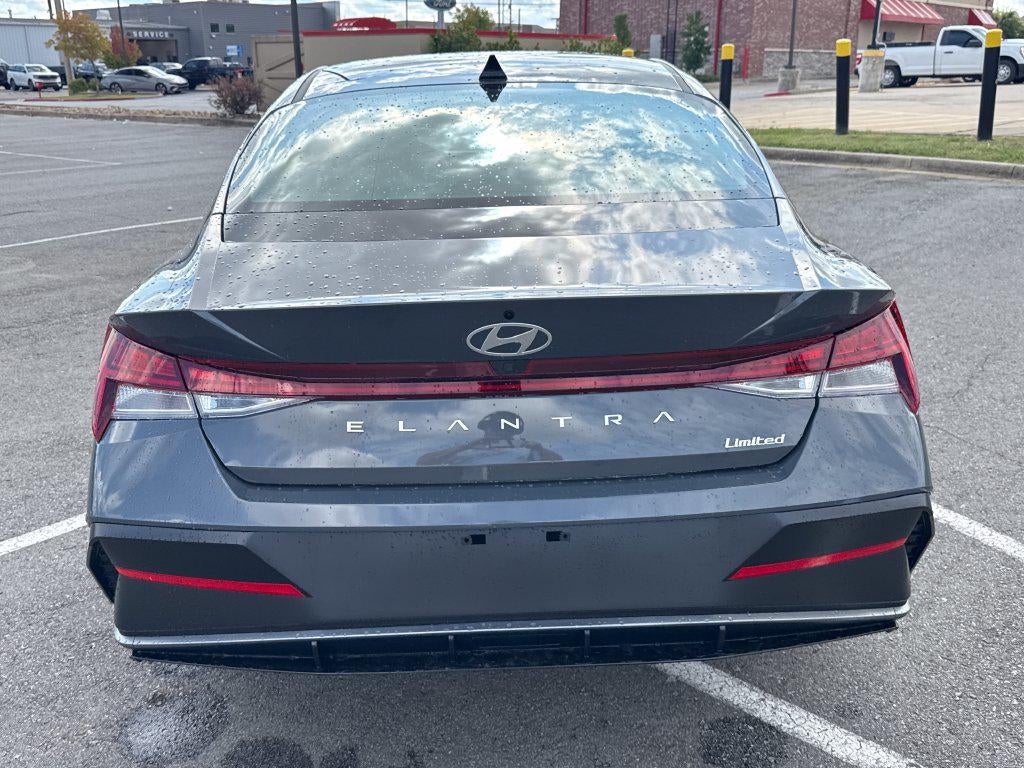 2026 Hyundai ELANTRA Limited