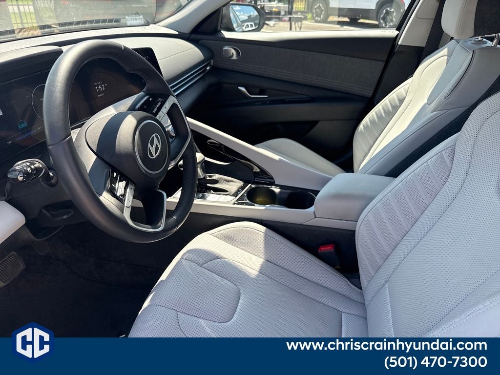 2025 Hyundai ELANTRA Limited