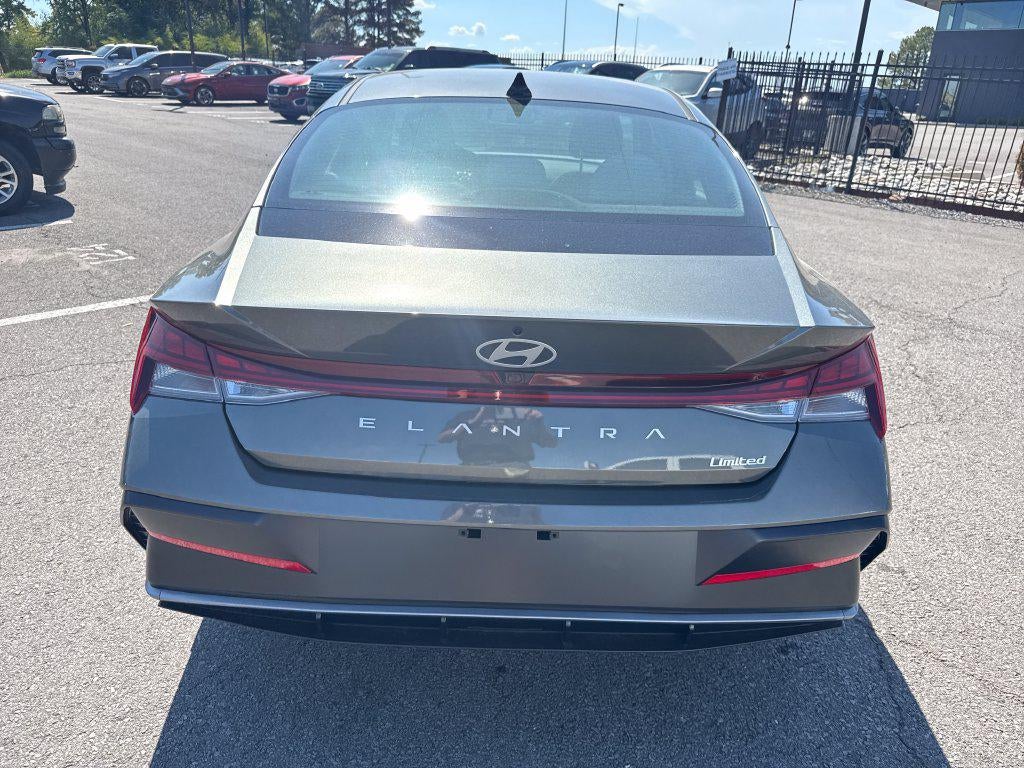 2026 Hyundai ELANTRA Limited