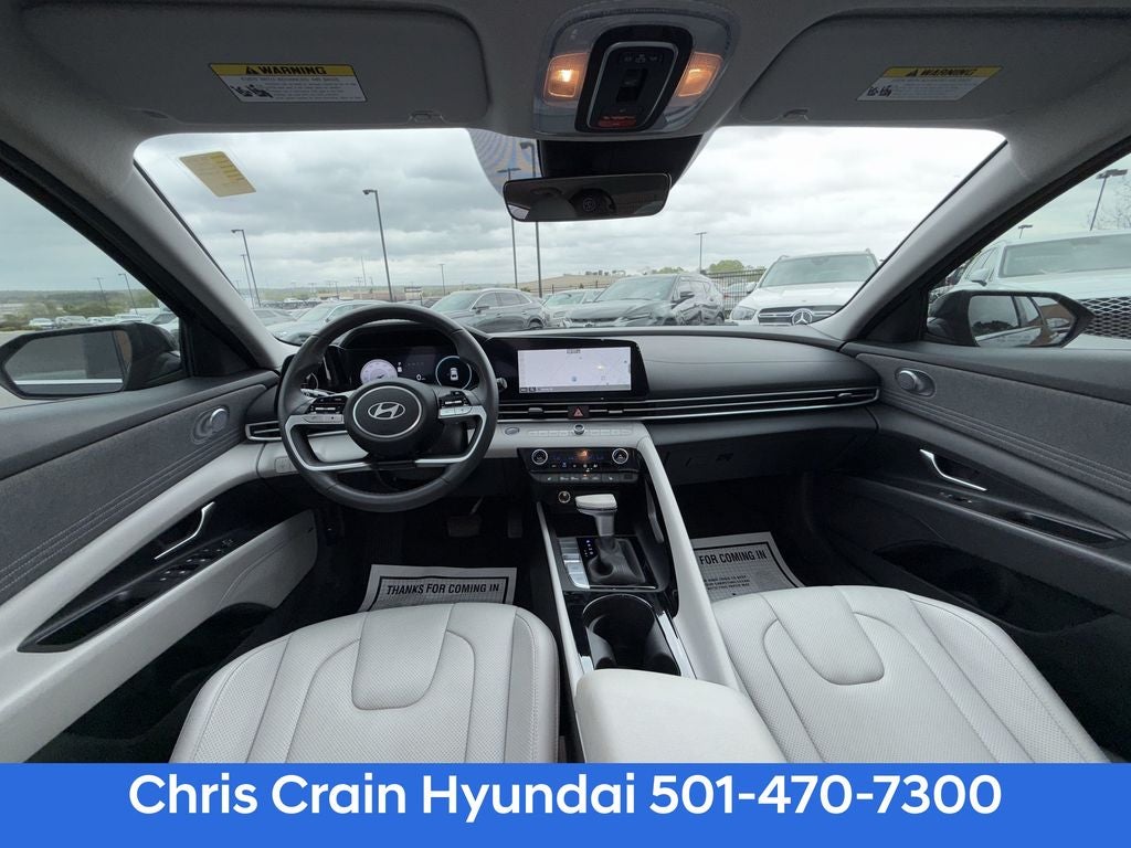 2025 Hyundai ELANTRA Limited