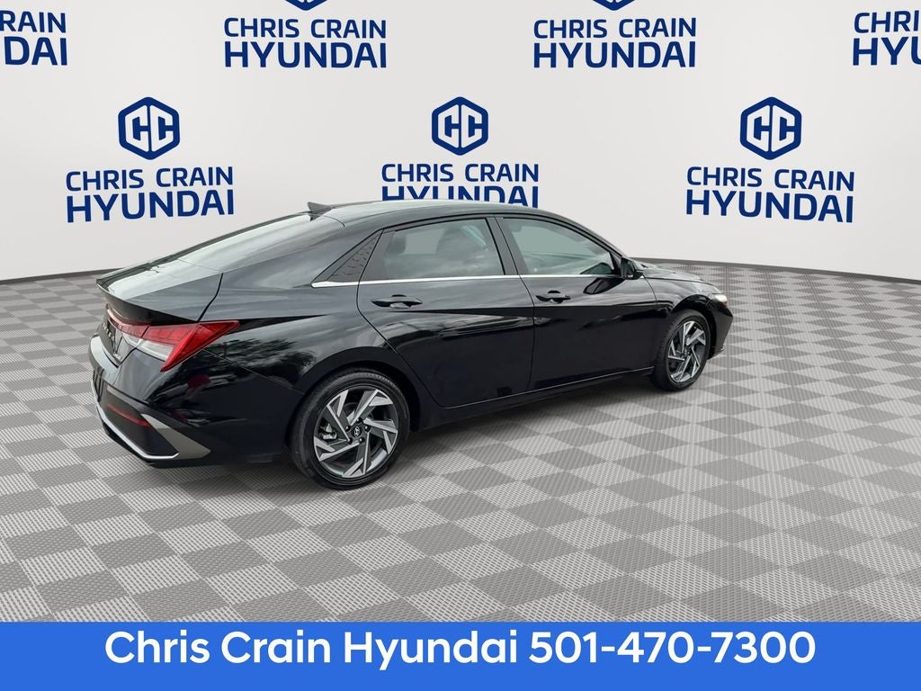 2025 Hyundai ELANTRA Limited